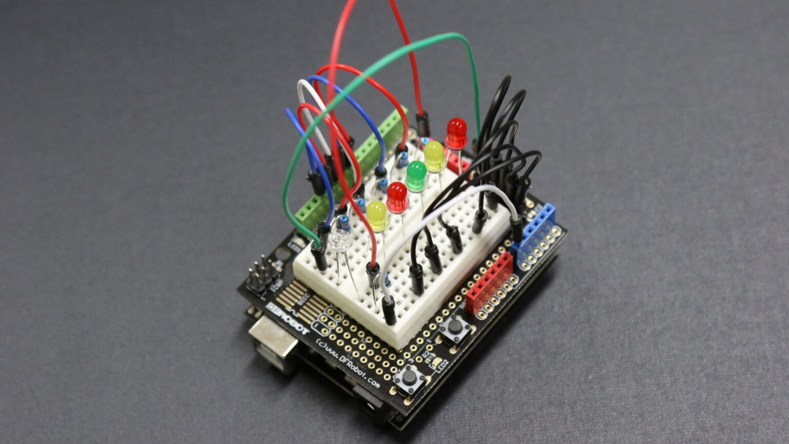 Top 20 Latest Electronics Project Ideas For ECE Final Year Students